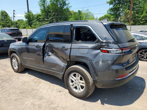 2024 JEEP GRAND CHEROKEE Laredo
