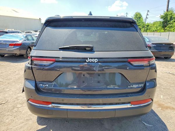 2024 JEEP GRAND CHEROKEE Laredo