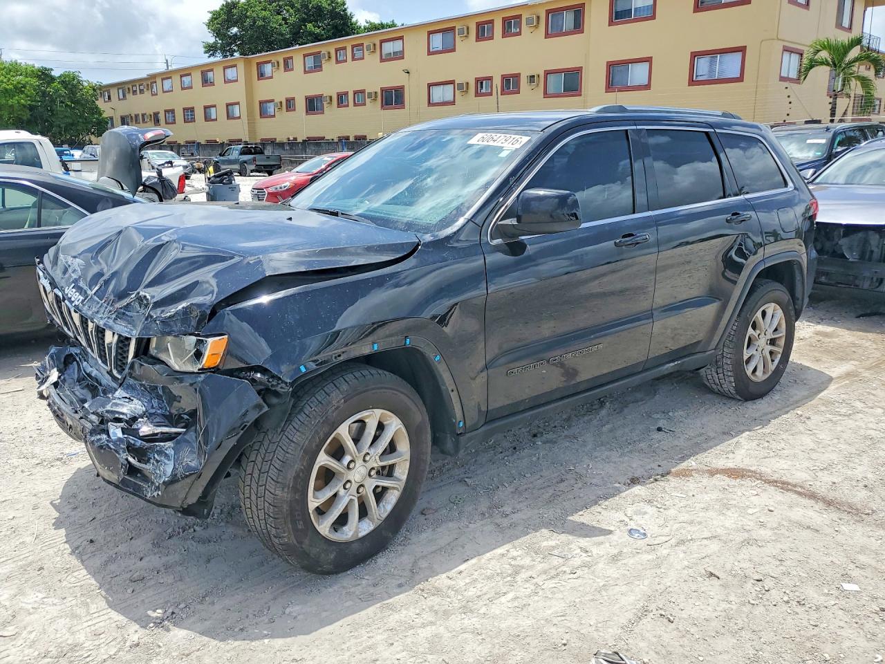 2021 JEEP GRAND CHEROKEE LAREDO 4X2