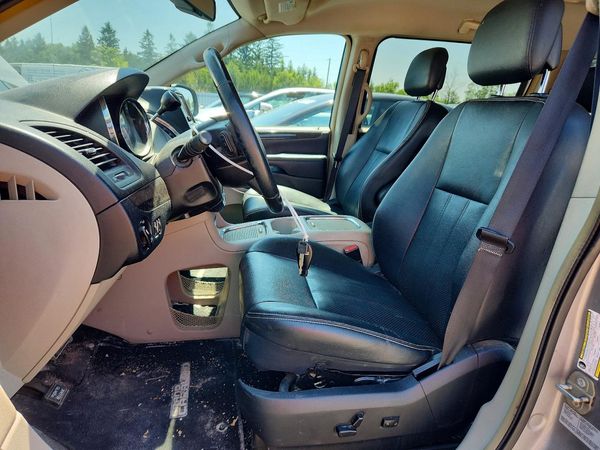 2016 DODGE GRAND CARAVAN Crew