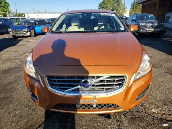 2012 VOLVO S60