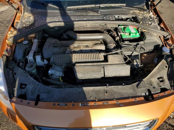 2012 VOLVO S60
