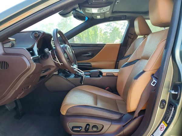 2019 LEXUS ES 350
