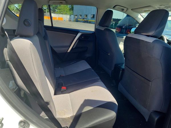 2014 TOYOTA RAV4 Standard