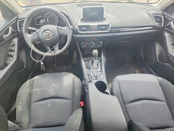 2016 MAZDA 3 SV/Base