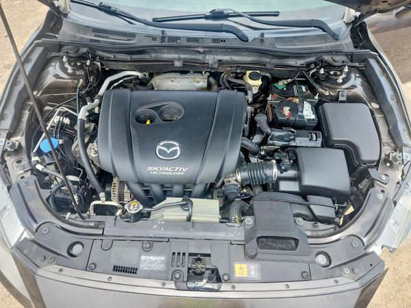 2016 MAZDA 3 SV/Base