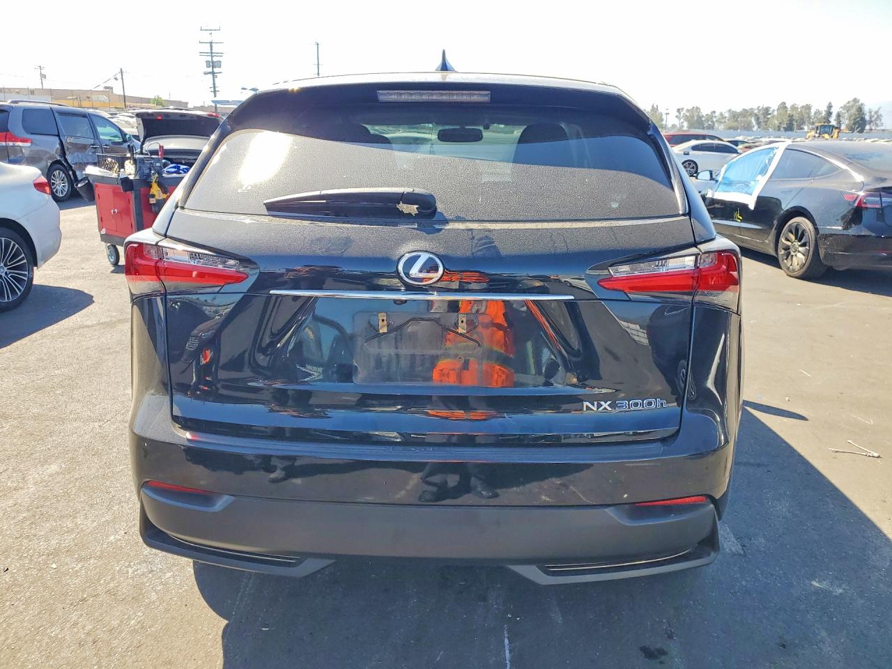 2015 LEXUS NX 300h Luxury