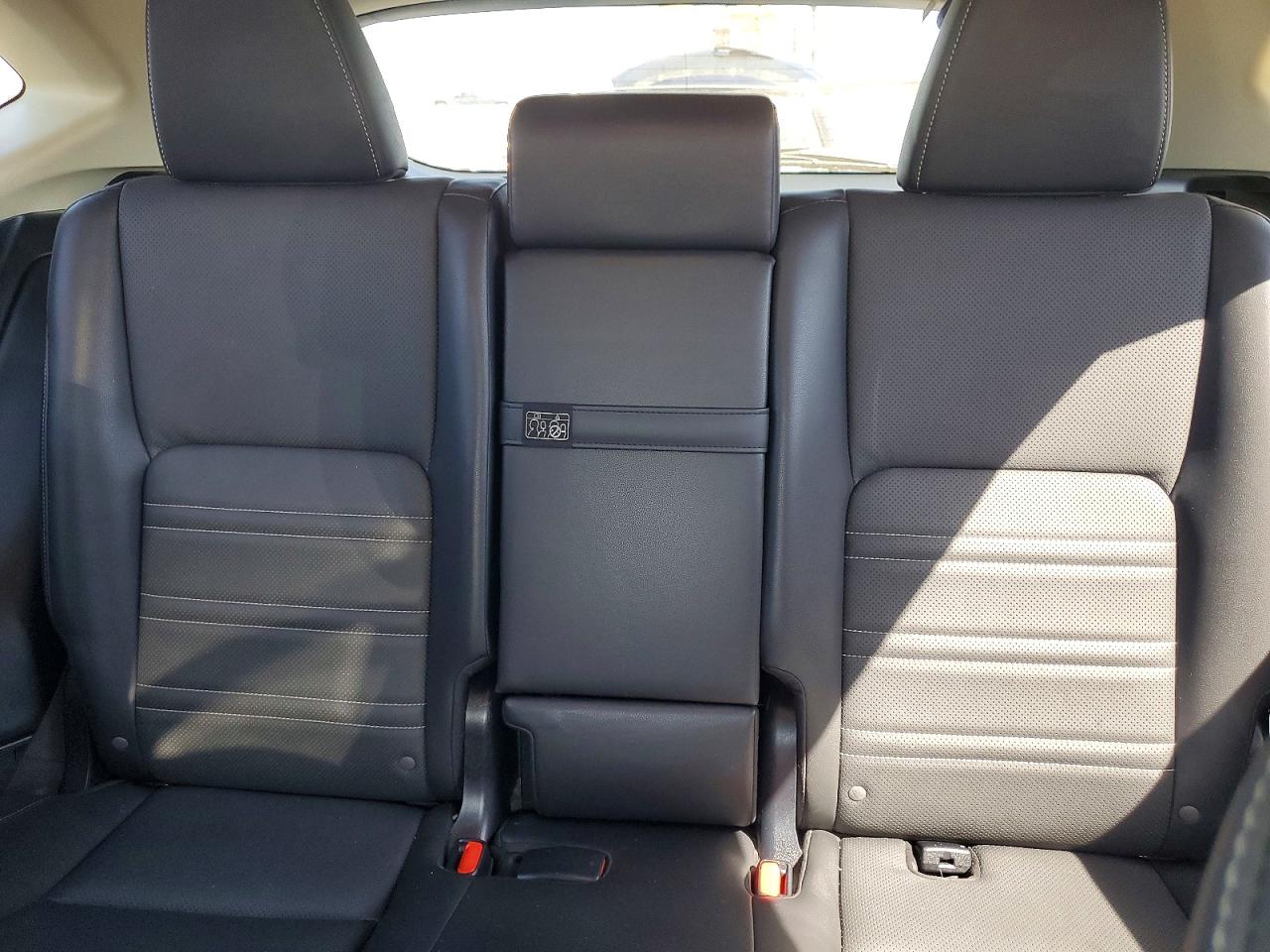 2015 LEXUS NX 300h Luxury