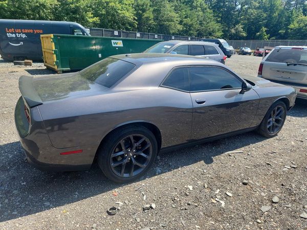 2022 DODGE CHALLENGER SXT