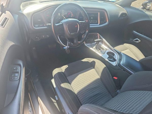 2022 DODGE CHALLENGER SXT