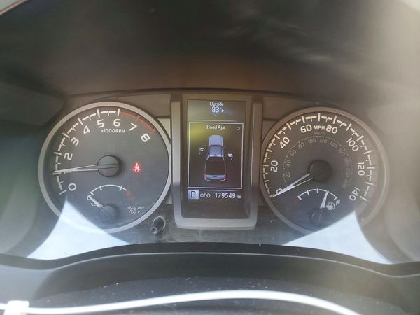 2017 TOYOTA TACOMA