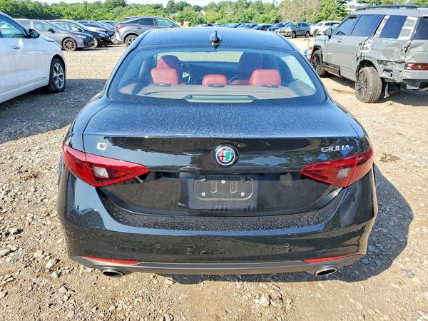 2018 ALFA ROMEO GIULIA TI AWD