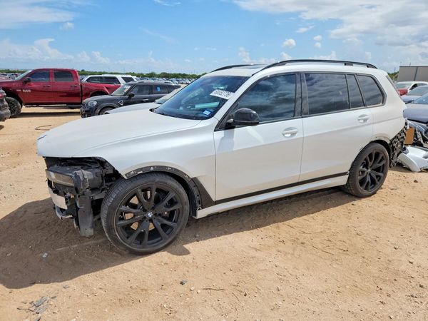 2024 BMW X7