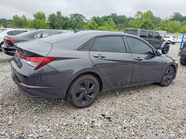 2021 HYUNDAI ELANTRA