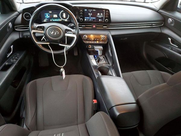 2021 HYUNDAI ELANTRA