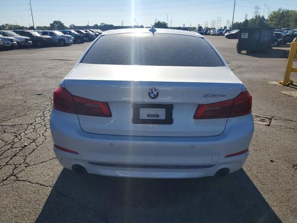 2019 BMW 530XE xDrive