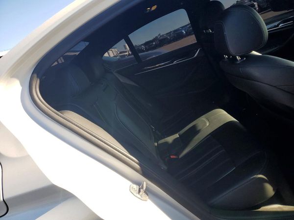 2019 BMW 530XE xDrive