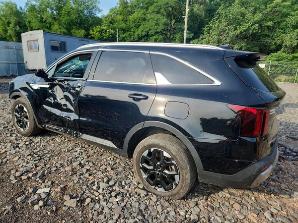 2025 KIA SORENTO