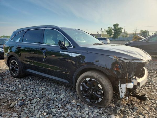 2025 KIA SORENTO