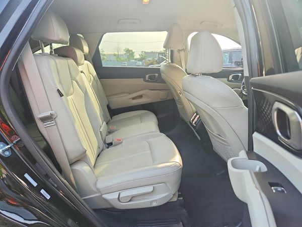 2025 KIA SORENTO