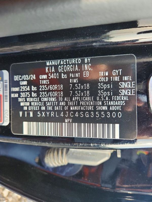 2025 KIA SORENTO