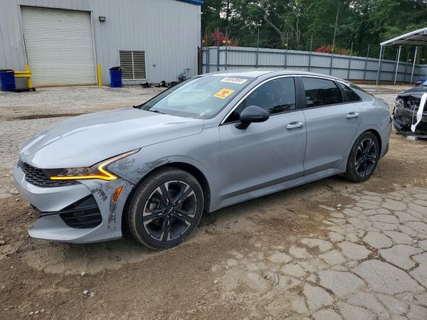 2022 KIA K5
