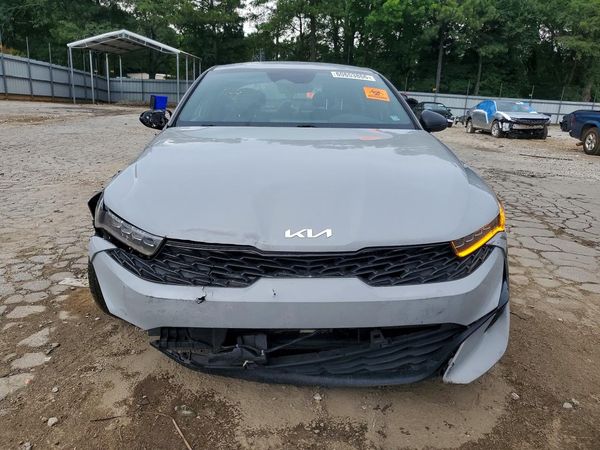 2022 KIA K5