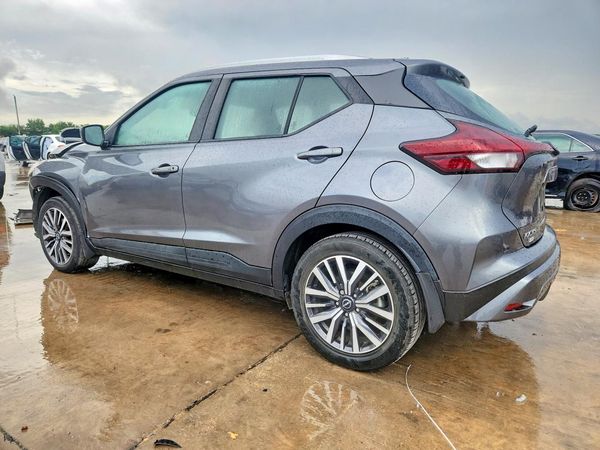 2022 NISSAN KICKS SV