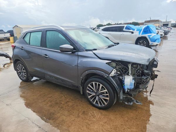 2022 NISSAN KICKS SV