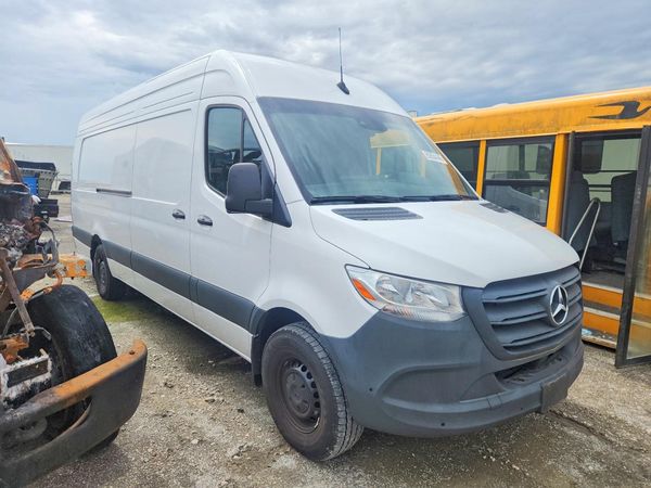 2024 MERCEDES-BENZ SPRINTER 907 (VS30)