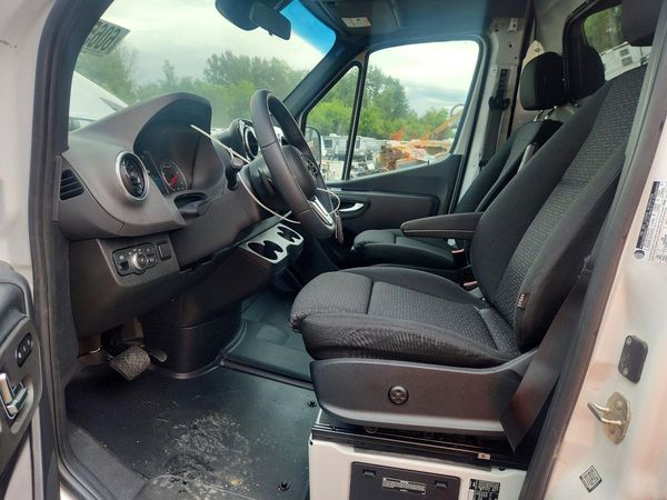 2024 MERCEDES-BENZ SPRINTER 907 (VS30)