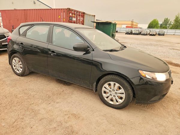 2013 KIA FORTE LX