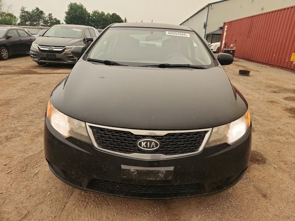 2013 KIA FORTE LX