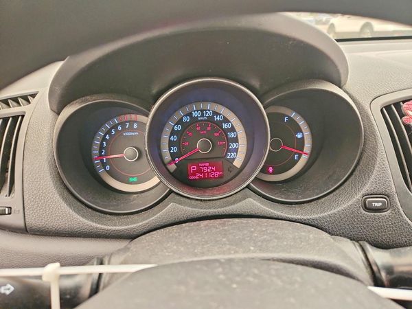 2013 KIA FORTE LX