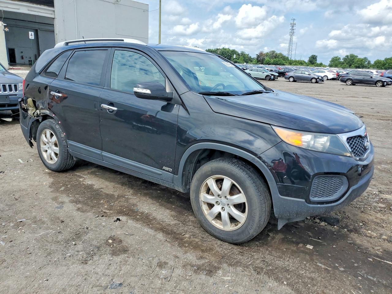 2013 KIA SORENTO Base / LX