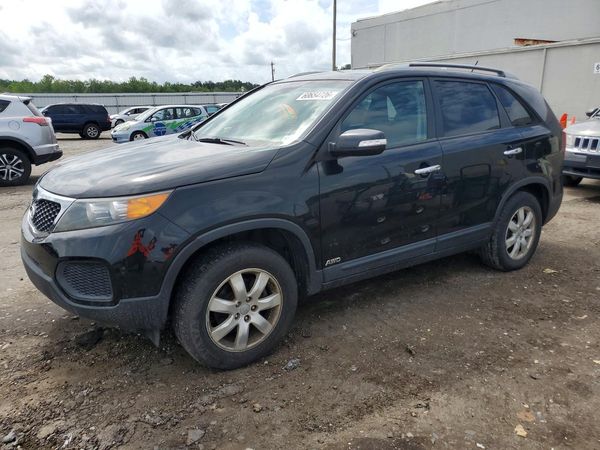 2013 KIA SORENTO Base / LX