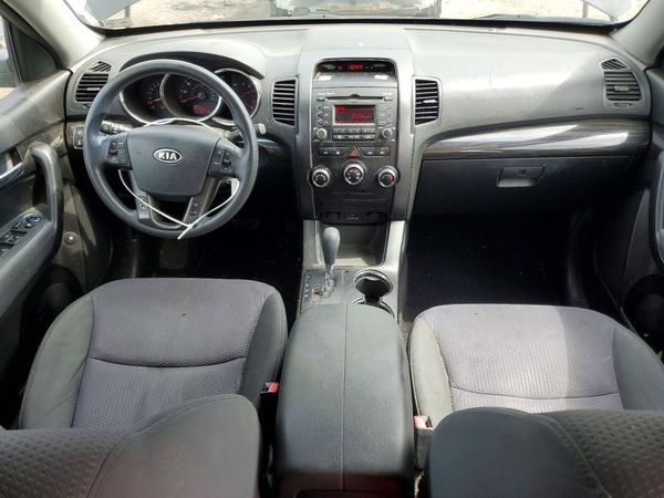 2013 KIA SORENTO Base / LX