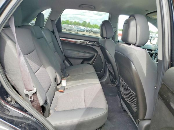 2013 KIA SORENTO Base / LX