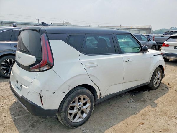2023 KIA SOUL LX, S