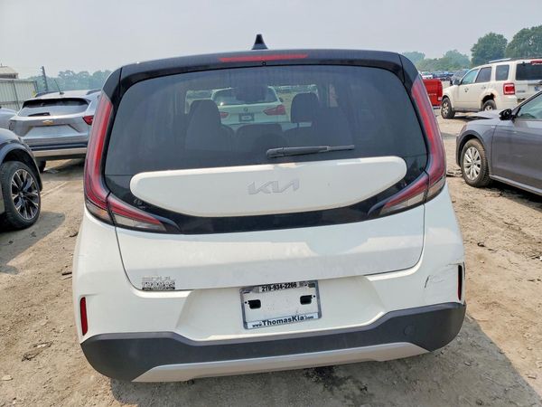 2023 KIA SOUL LX, S