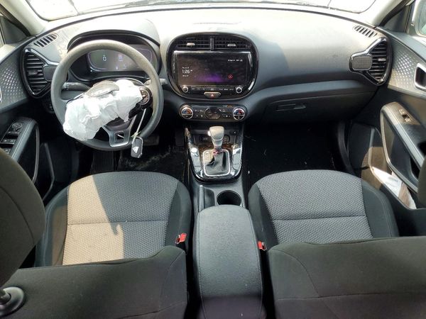 2023 KIA SOUL LX, S