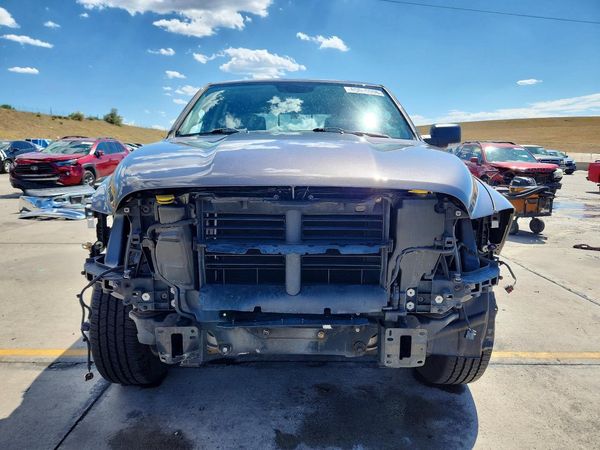 2015 RAM 1500 SLT