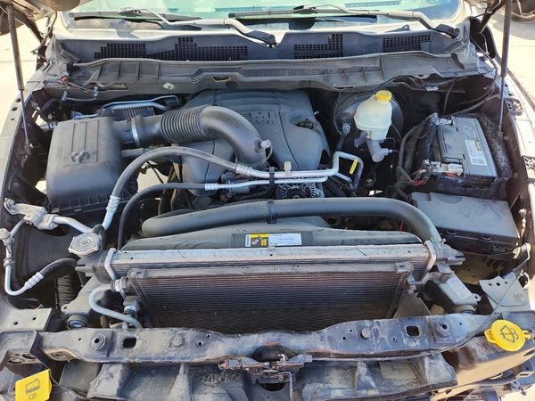 2015 RAM 1500 SLT