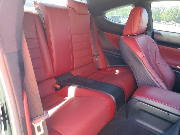 2017 LEXUS RC 200t