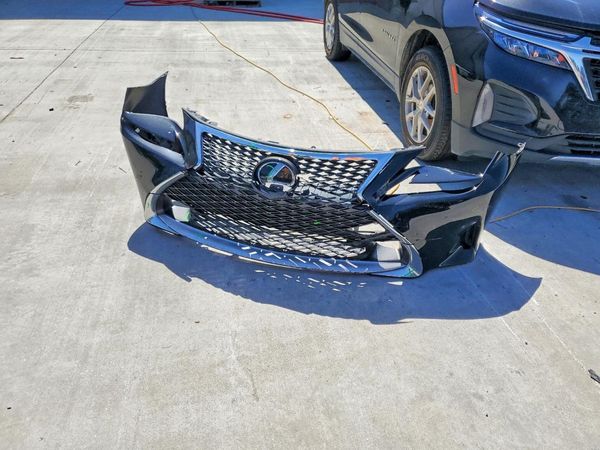 2017 LEXUS RC 200t