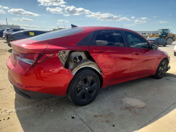 2021 HYUNDAI ELANTRA SEL
