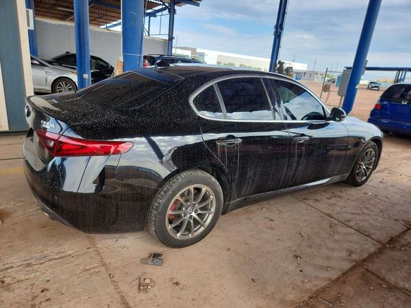 2018 ALFA ROMEO GIULIA AWD