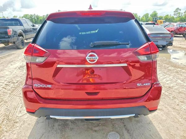 2018 NISSAN ROGUE