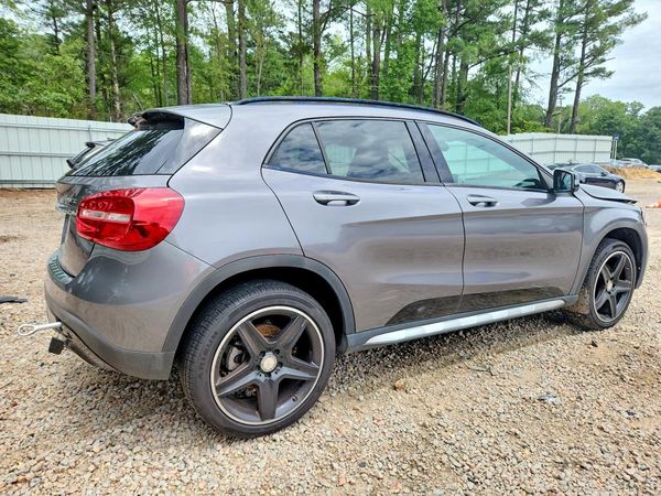 2017 MERCEDES-BENZ GLA GLA250-4M