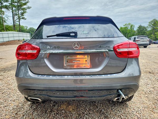 2017 MERCEDES-BENZ GLA GLA250-4M